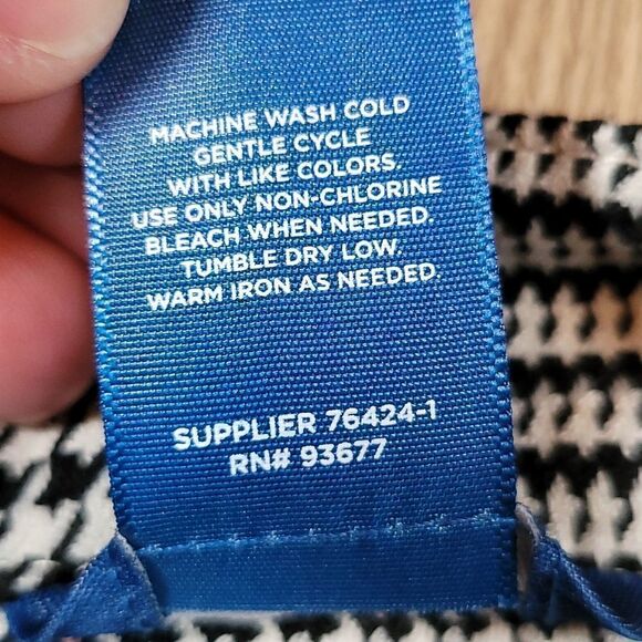 🔺️Arizona Black & White Houndstooth Wrap Around Pleated Skirt Juniors 1 - Picture 7 of 7